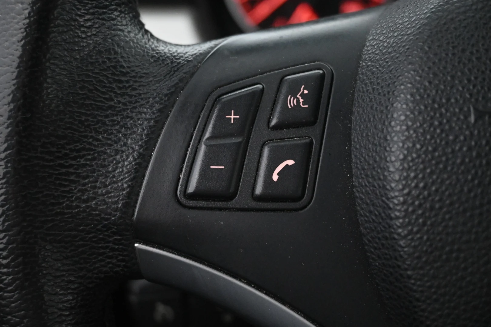 Car Image - 3UEfoYdWyOURCXt7jAP3DU
