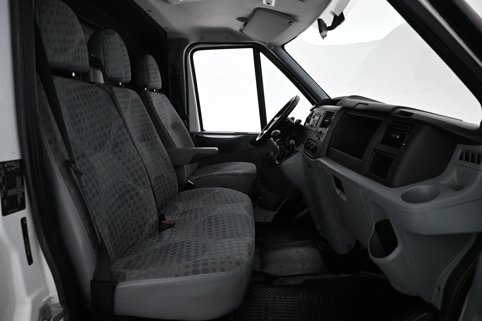 Car Image - 1nYMFxB102OGZnyzWICtGB