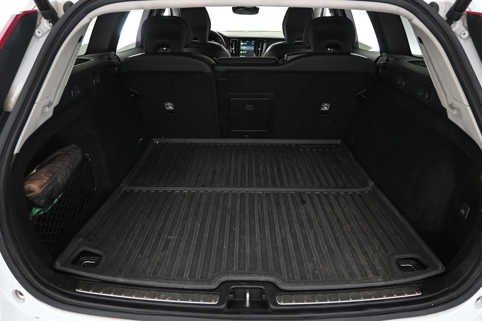 Car Image - YmNPYNOtpZb3ypBi8pbJj