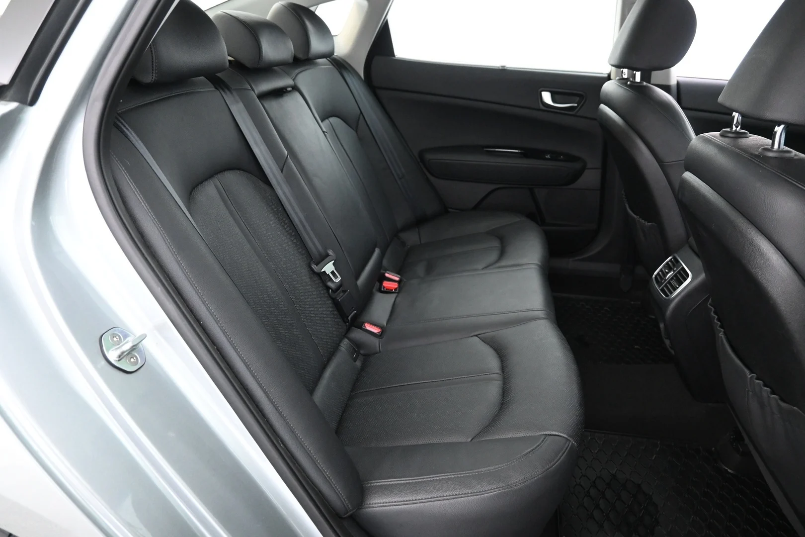 Car Image - 13eNa5PKizycjLqXuAzi42