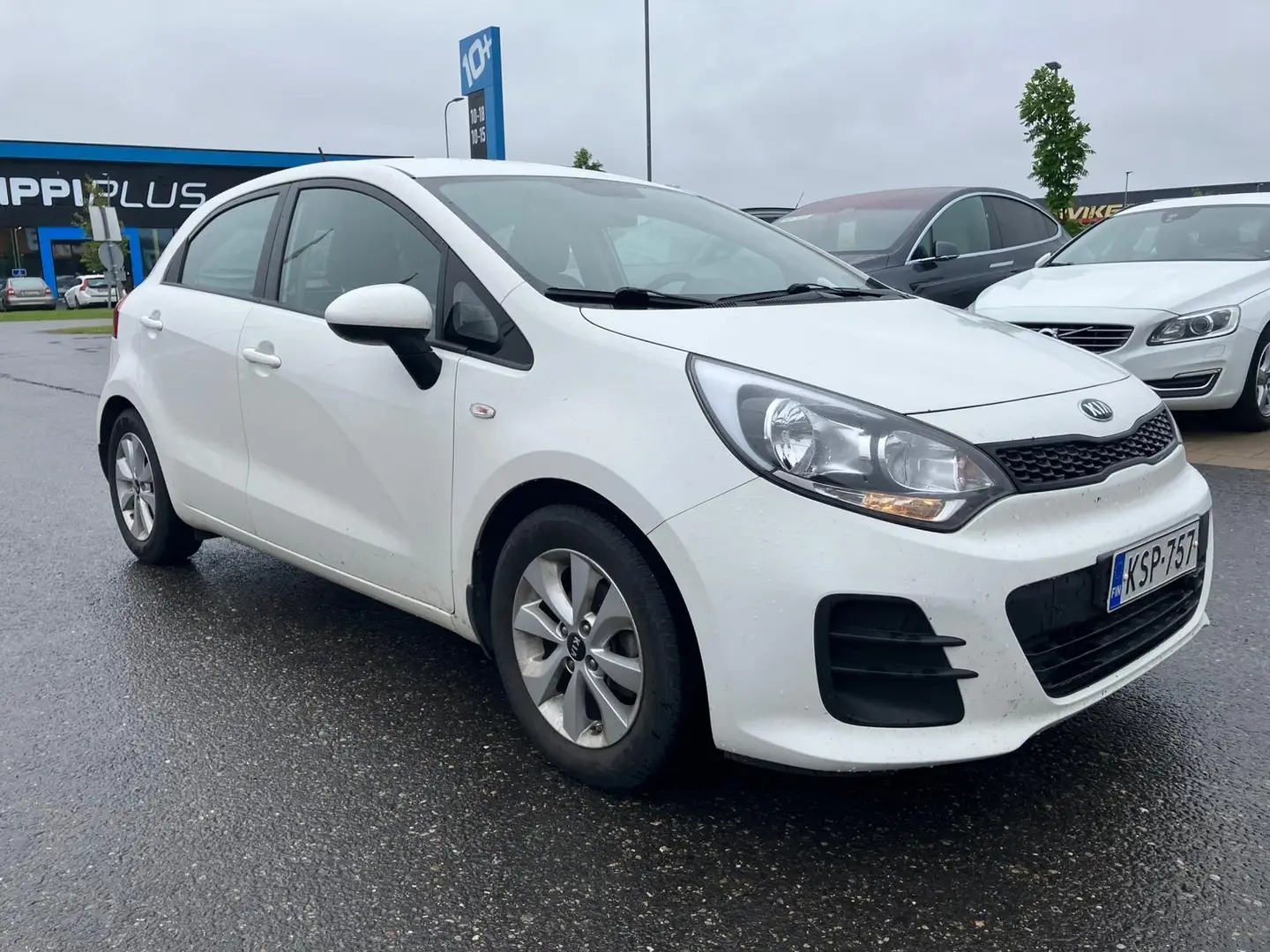 Car Image - 3Ws4biXW4TxVkA1rdyf7dW