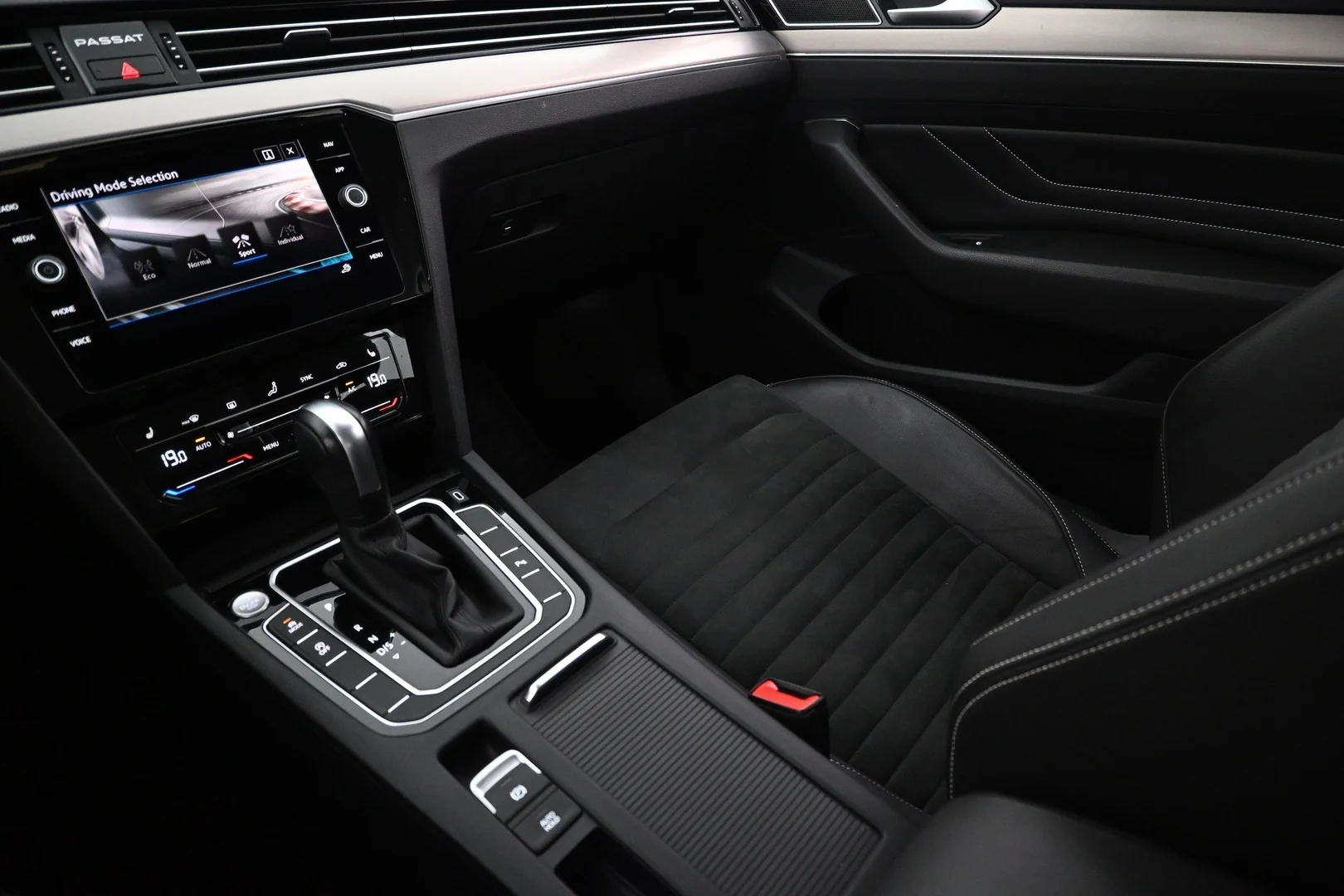 Car Image - 4nJReJsxscAOXsydfrxFJx