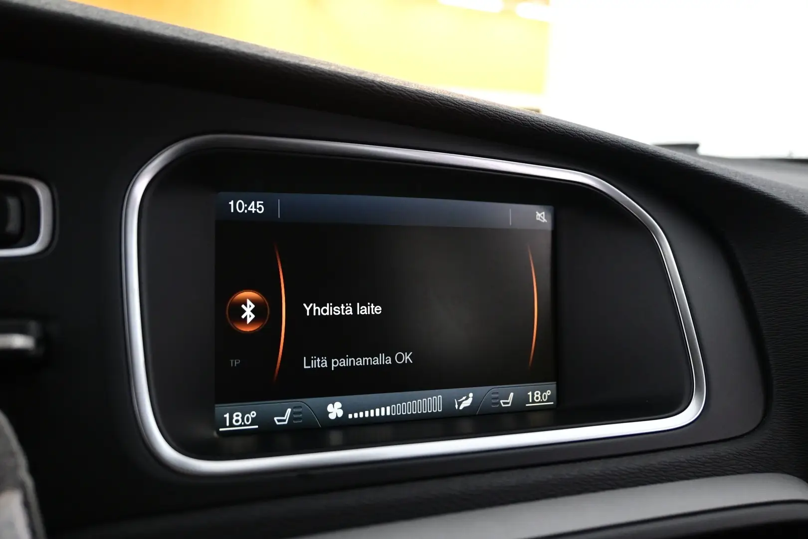 Car Image - al0lbAPHp4pKqLP6kXmsB