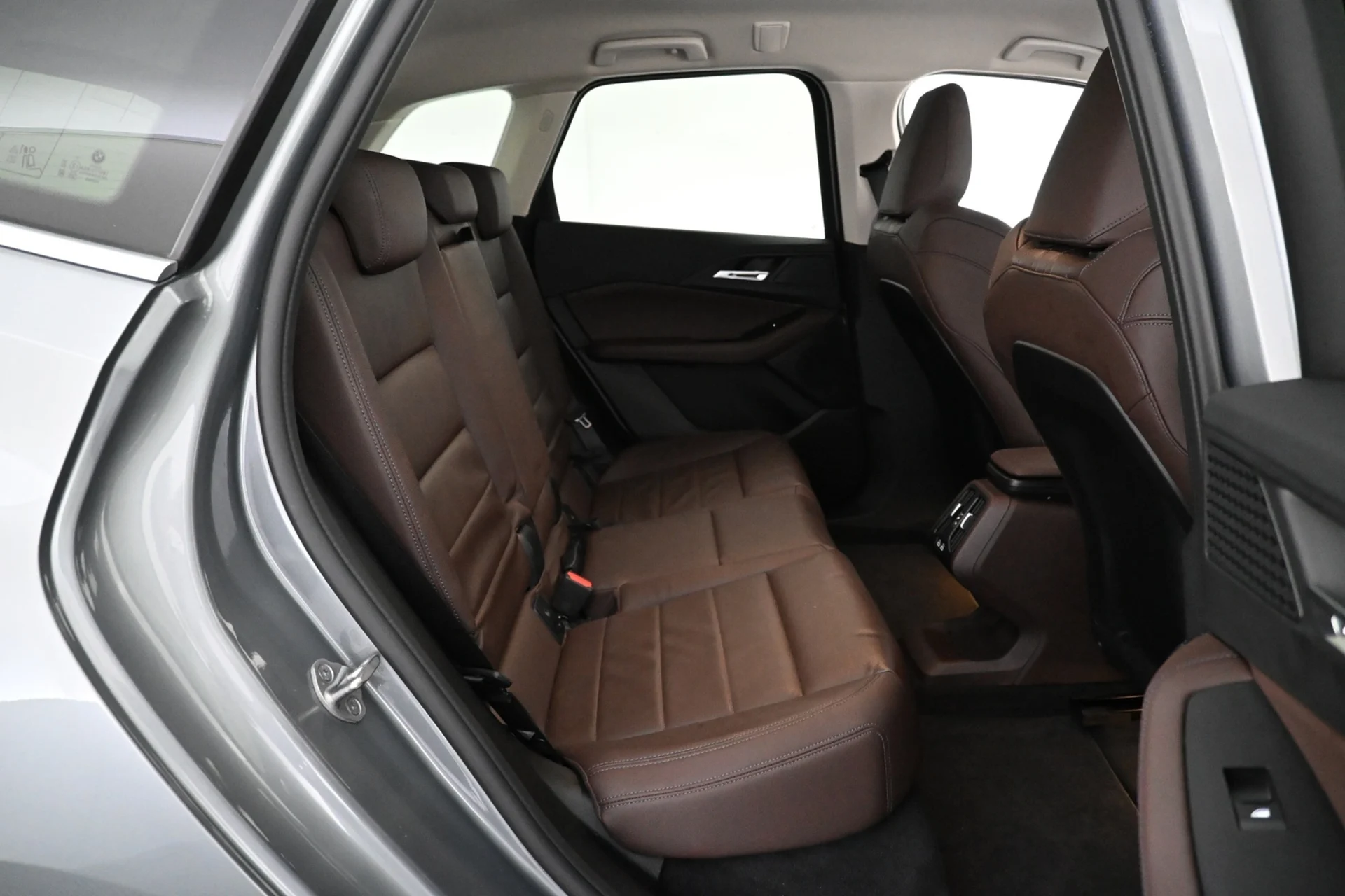 Car Image - 3gIi03tn3xNYjgjMKSAY6x