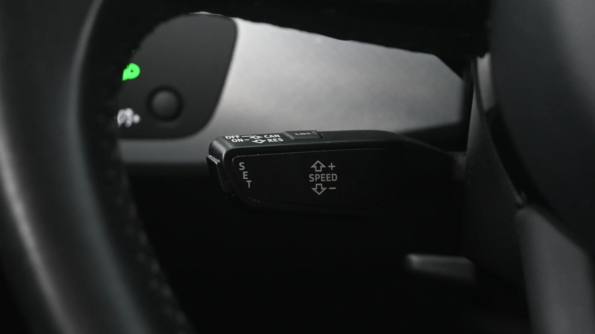 Car Image - 1iX4dgFtvN63q6zP9loC0z