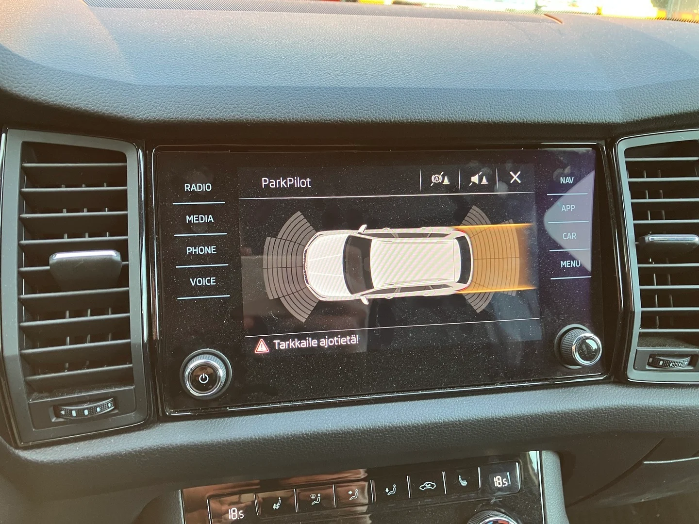 Car Image - 4kWf4DLbzT6Cdh8F7LGxhS