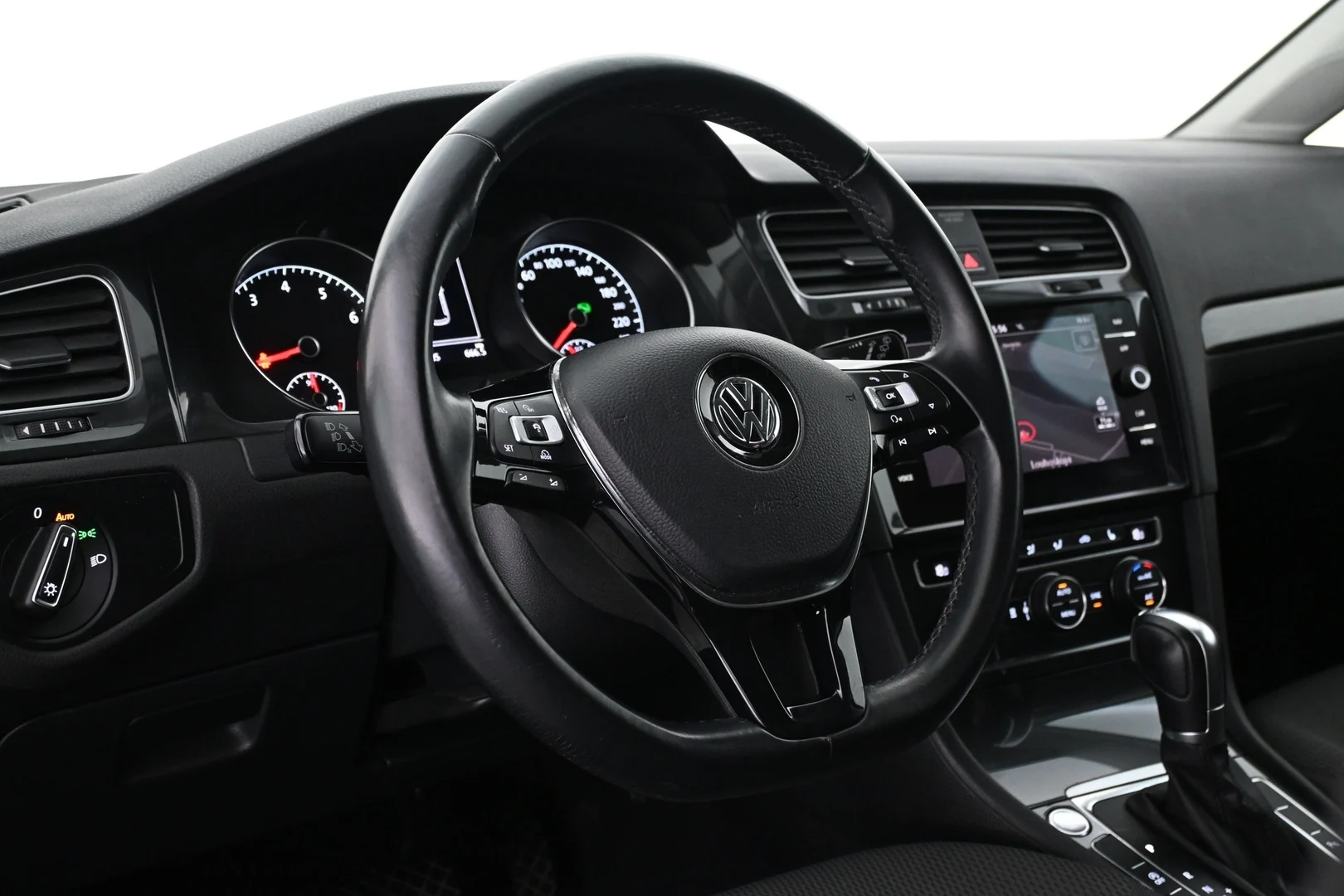 Car Image - 19L3njxh2OVumimz4gFpLx