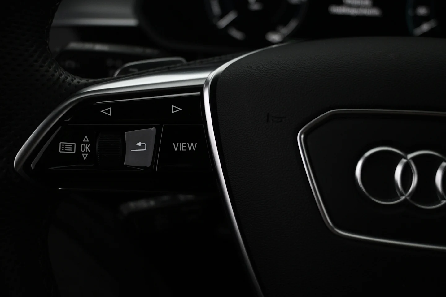 Car Image - 6Wzo2tKxZY8vx8dNzqxMYz