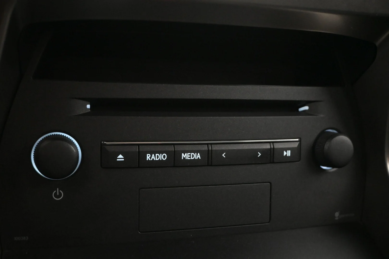Car Image - 3XAjmnXIXb70lGzeuPVPr9