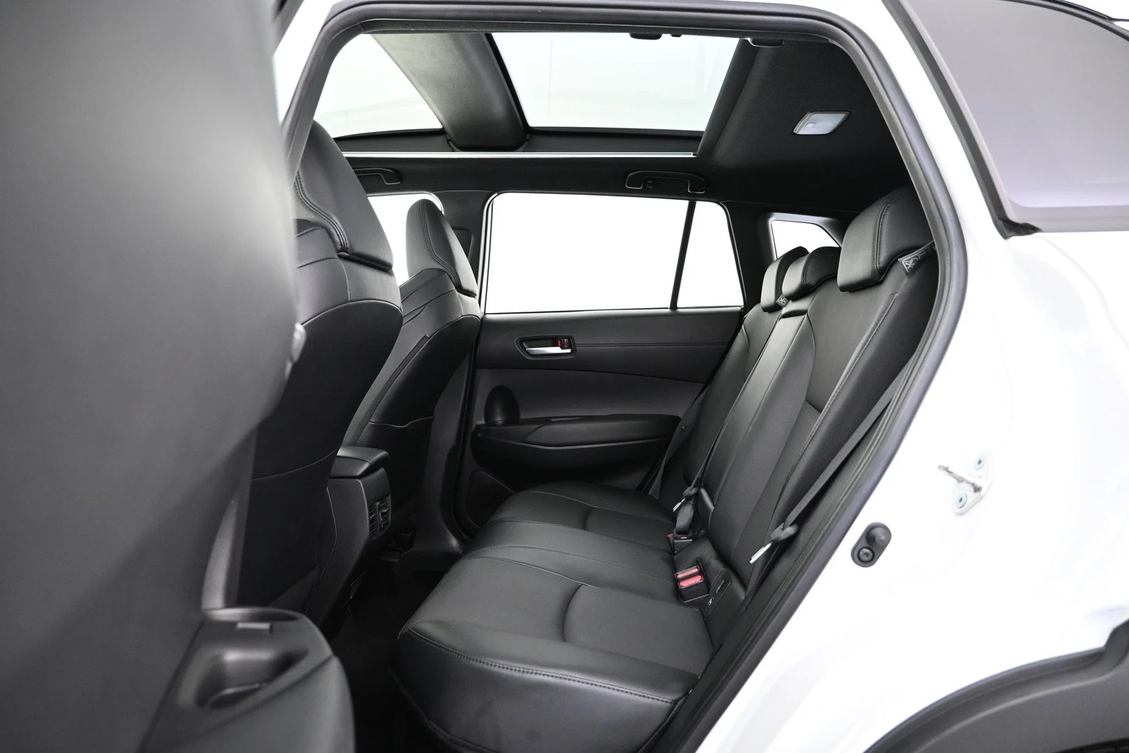 Car Image - 2pRsHLOpDBS2uEBngMVOkA