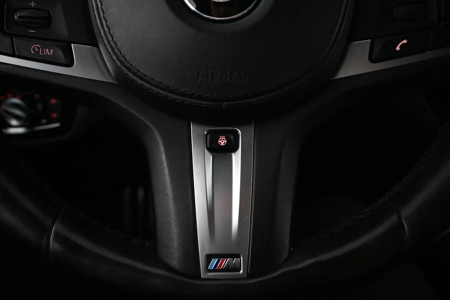 Car Image - Tcix0kp4bgBI20lxIXpJc