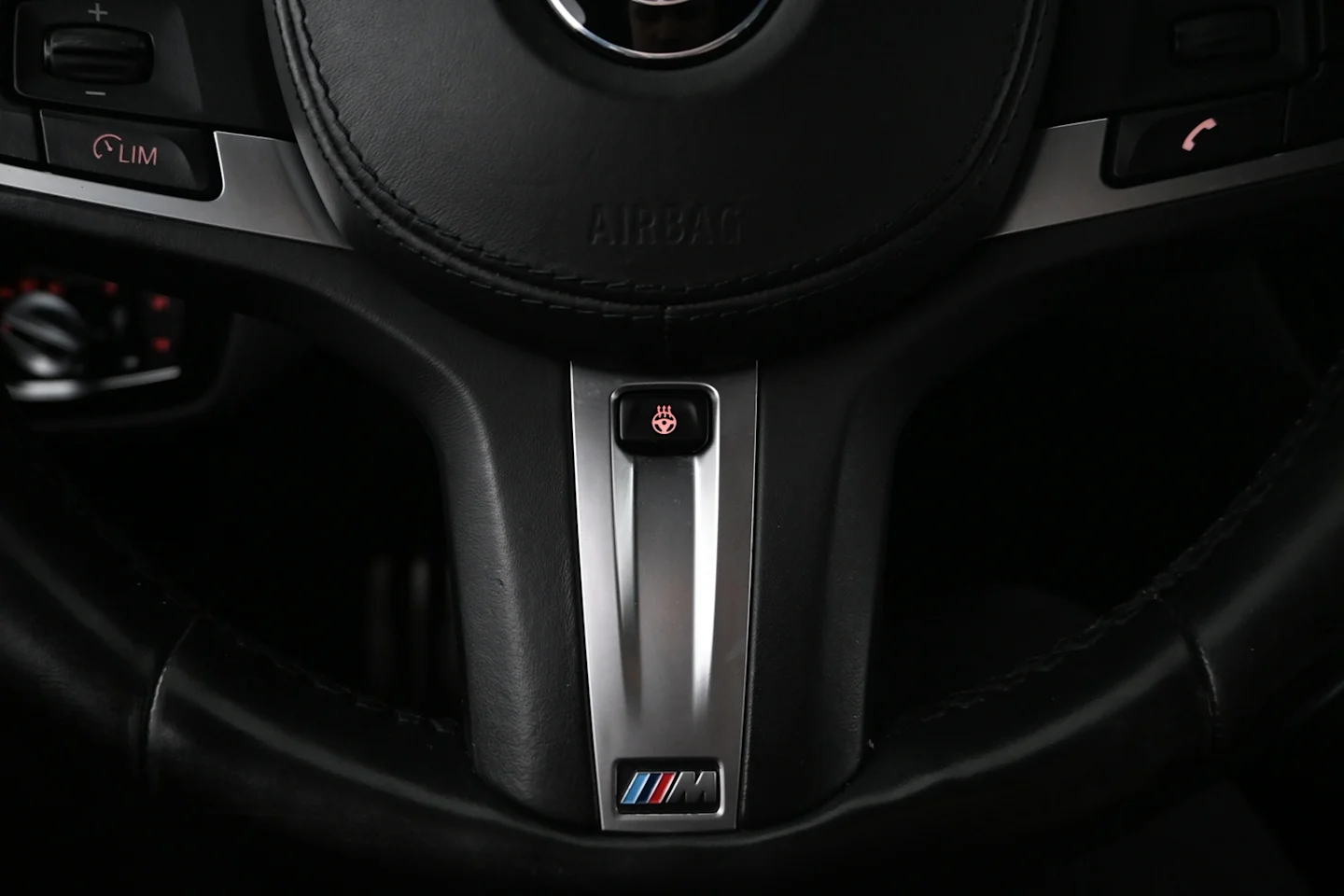 Car Image - Tcix0kp4bgBI20lxIXpJc
