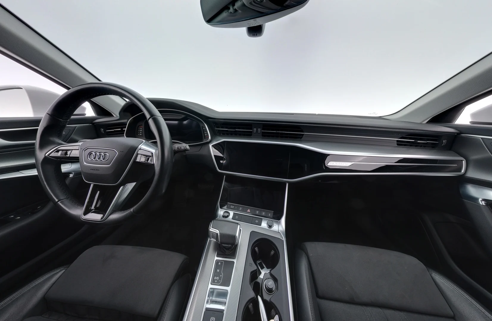 Car Image - 4Oc2hT5qLPFWWkIOxfD4Rr