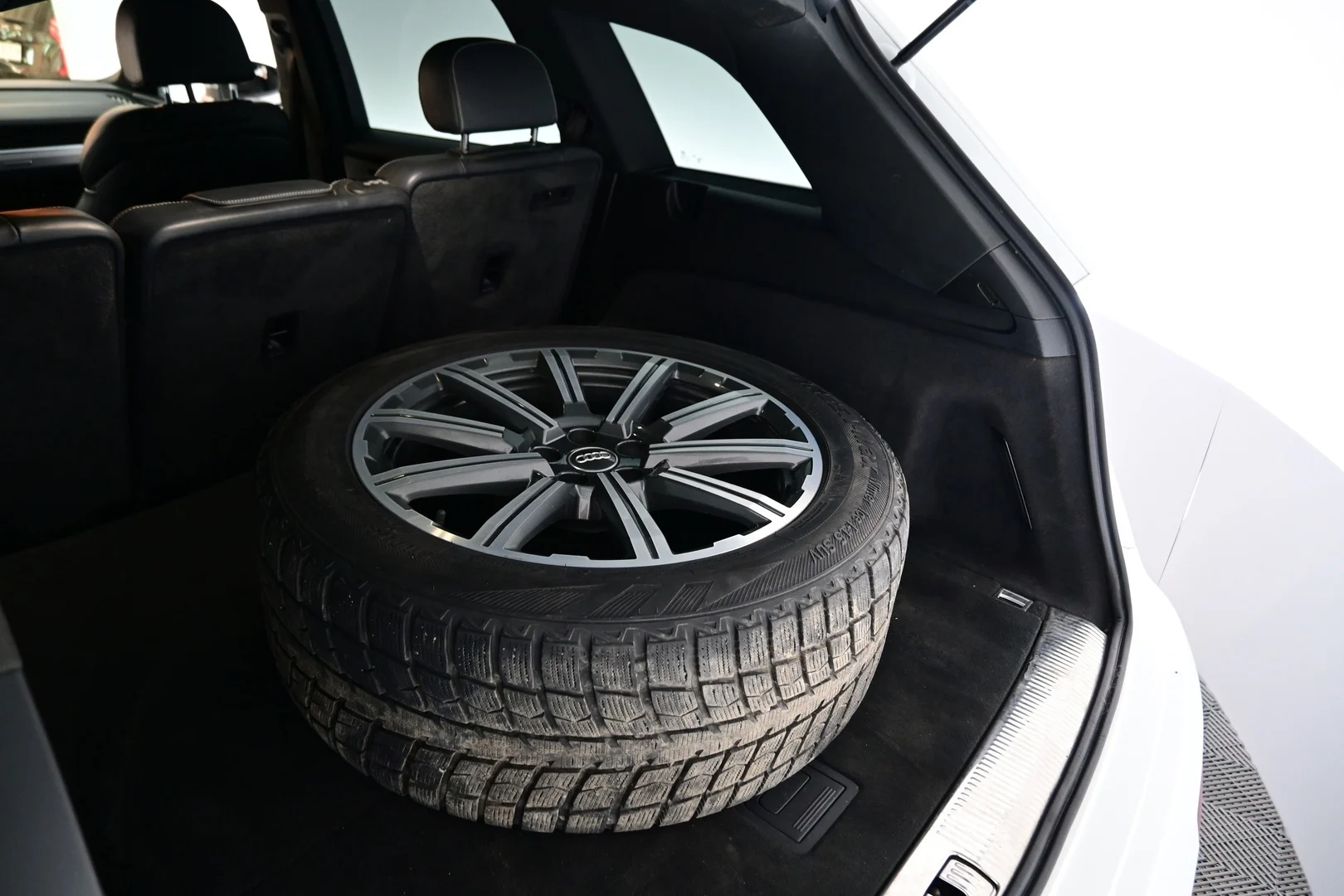 Car Image - 4Gi34Ug9mX32X2J4J4qWoF