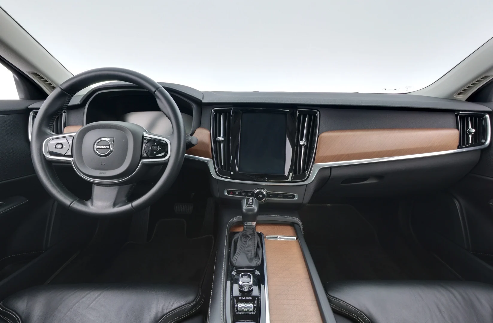 Car Image - 5DTejpL3JwOtiHk8k9vSuO