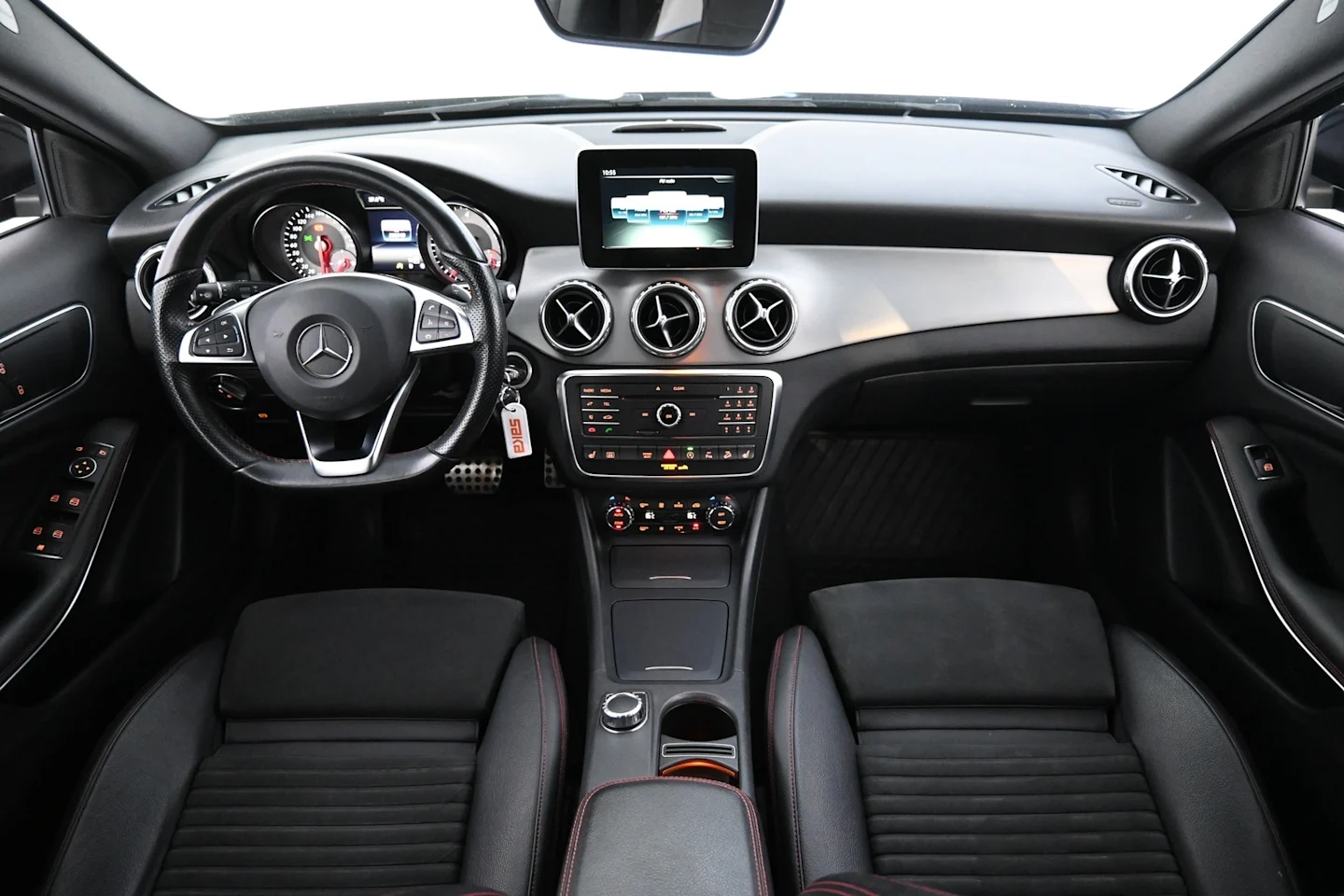 Car Image - 2uBU0KIcKFXFwSIt7KT4S6