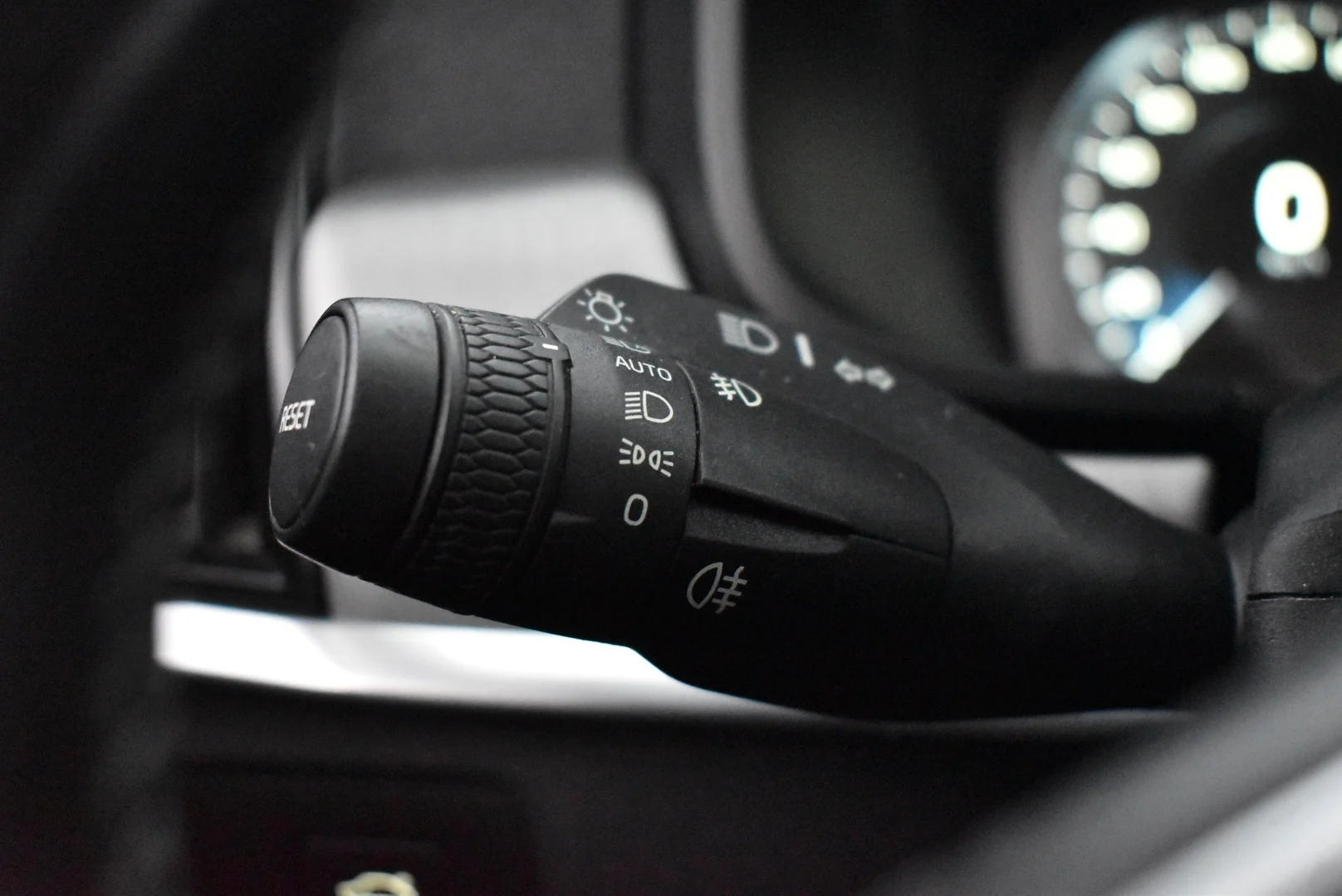 Car Image - 5cVULRxlyenMaLMHaPNMm6