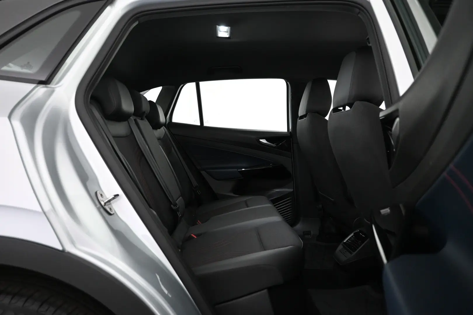 Car Image - 3mOEqZLxwsHhKxAS6kkk9h