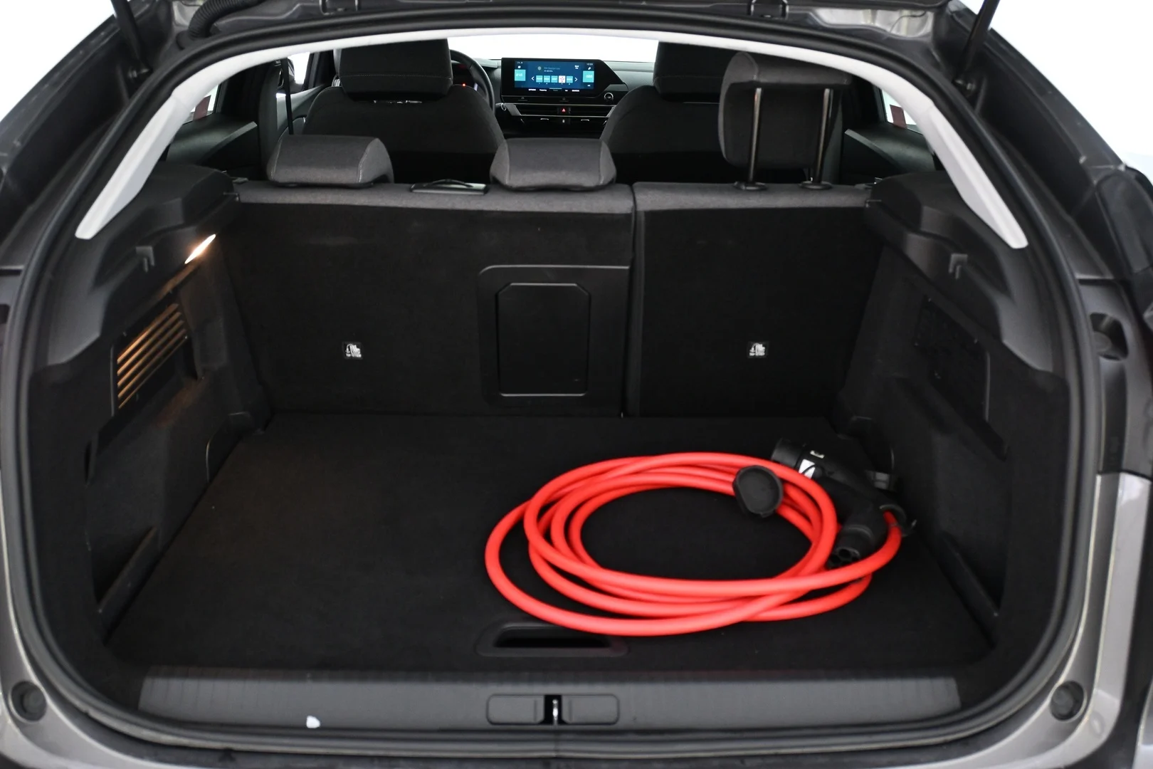 Car Image - 1bqSawqj3p19CsfLyY7ghG