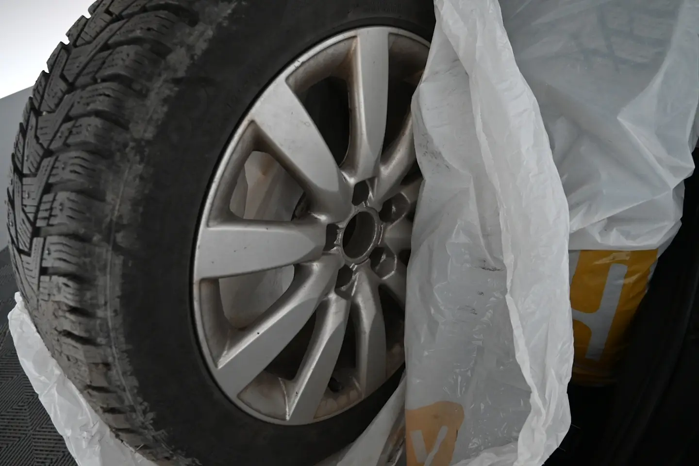 Car Image - 561F9ahaCLZVNw4qhr1Krc