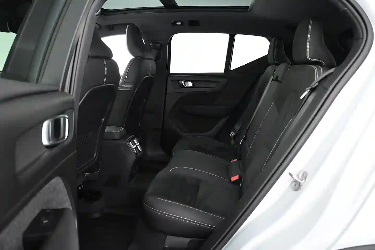 Car Image - TidVy4oa3LPgbTWZt4gmw