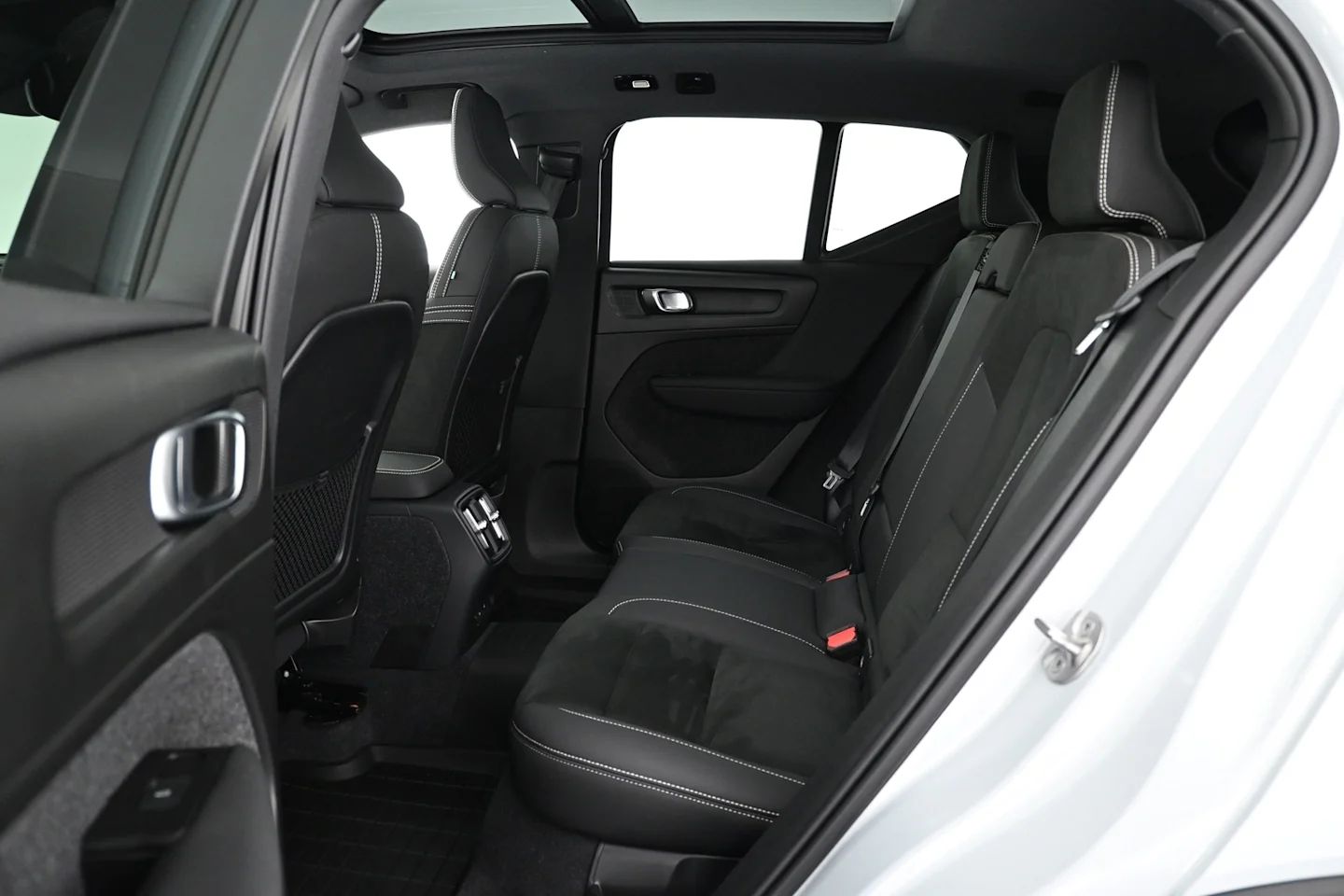 Car Image - TidVy4oa3LPgbTWZt4gmw