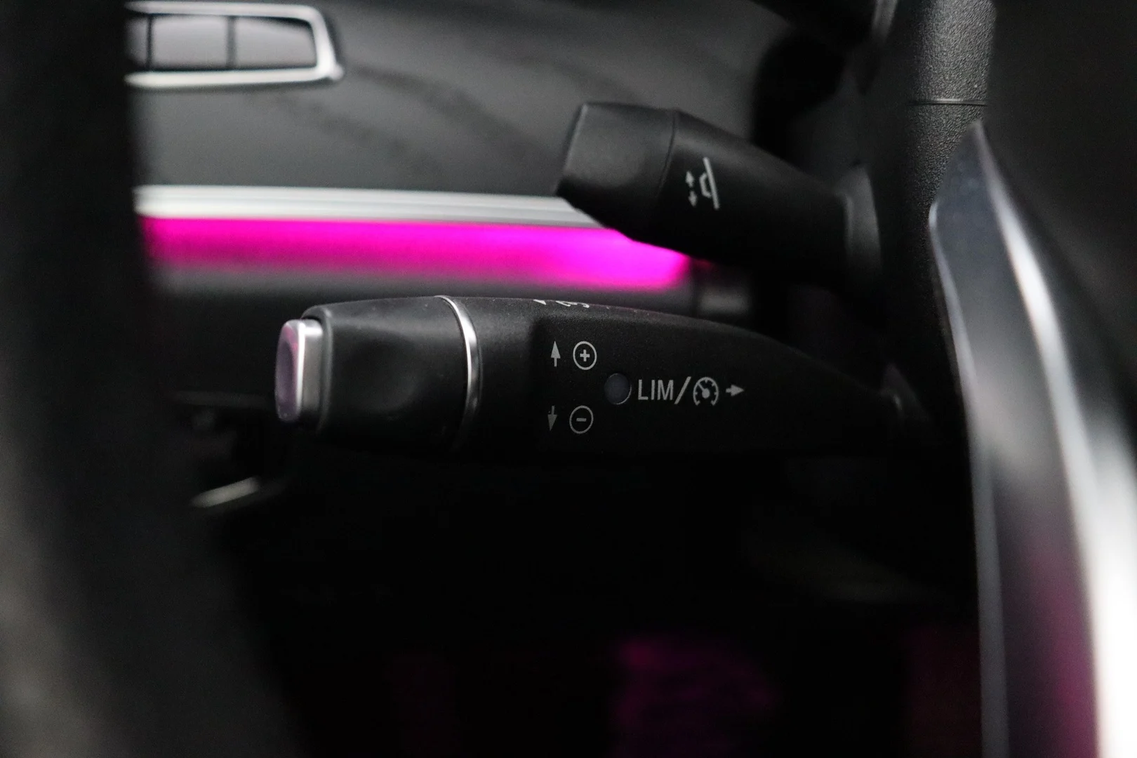 Car Image - 7cNhFYL5vEyYDszsToG2ut