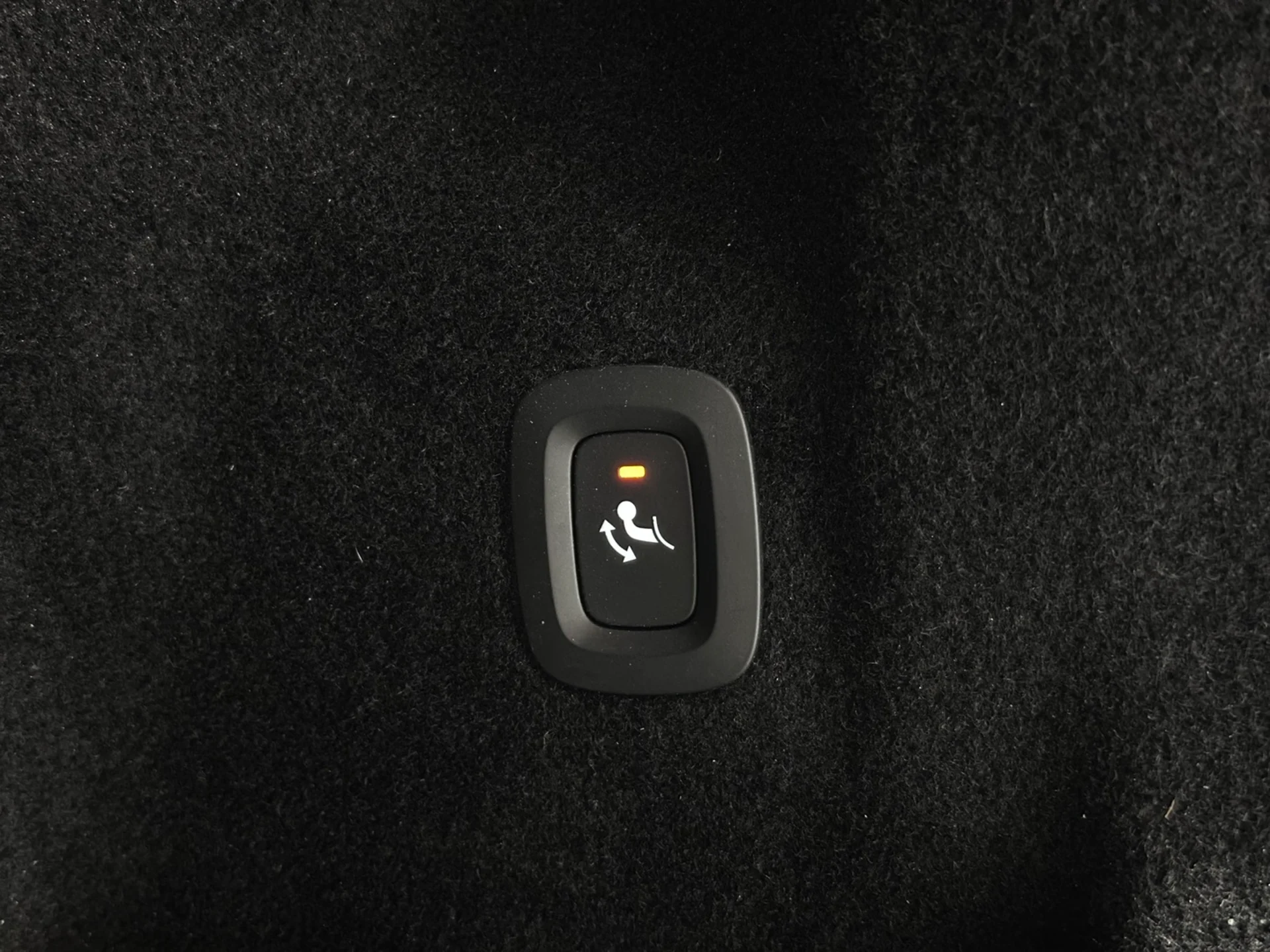 Car Image - 7f7fG36XBUVB0c2nIvSx0F