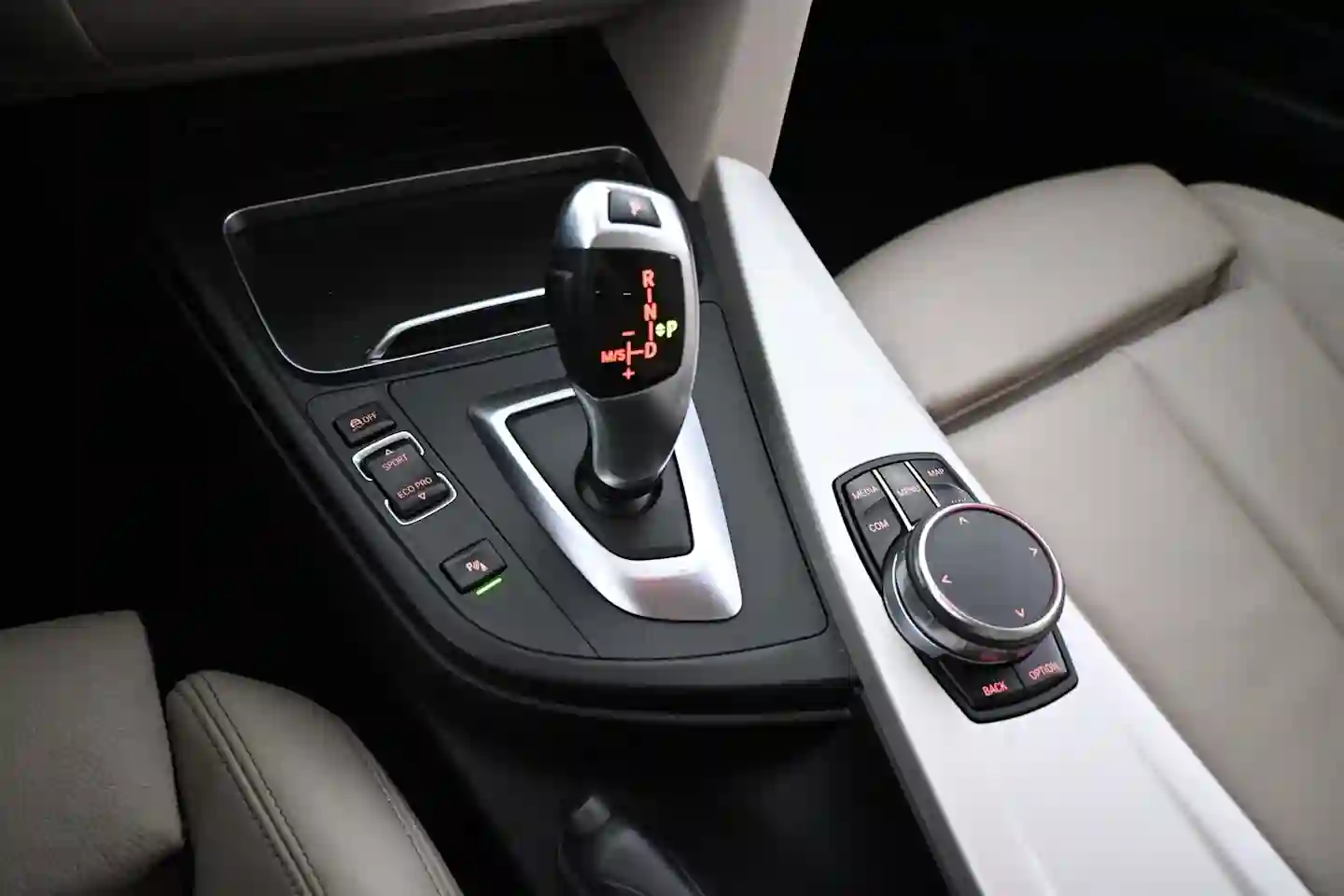 Car Image - 6Ugi4C9lAE0RQVJORymRhB