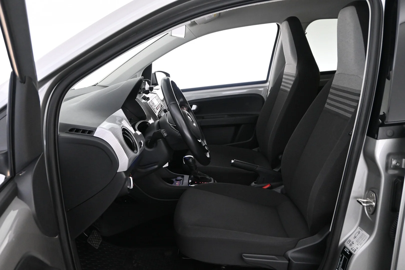 Car Image - 6hyq0ICBVvHf9YyX0PkoJ4