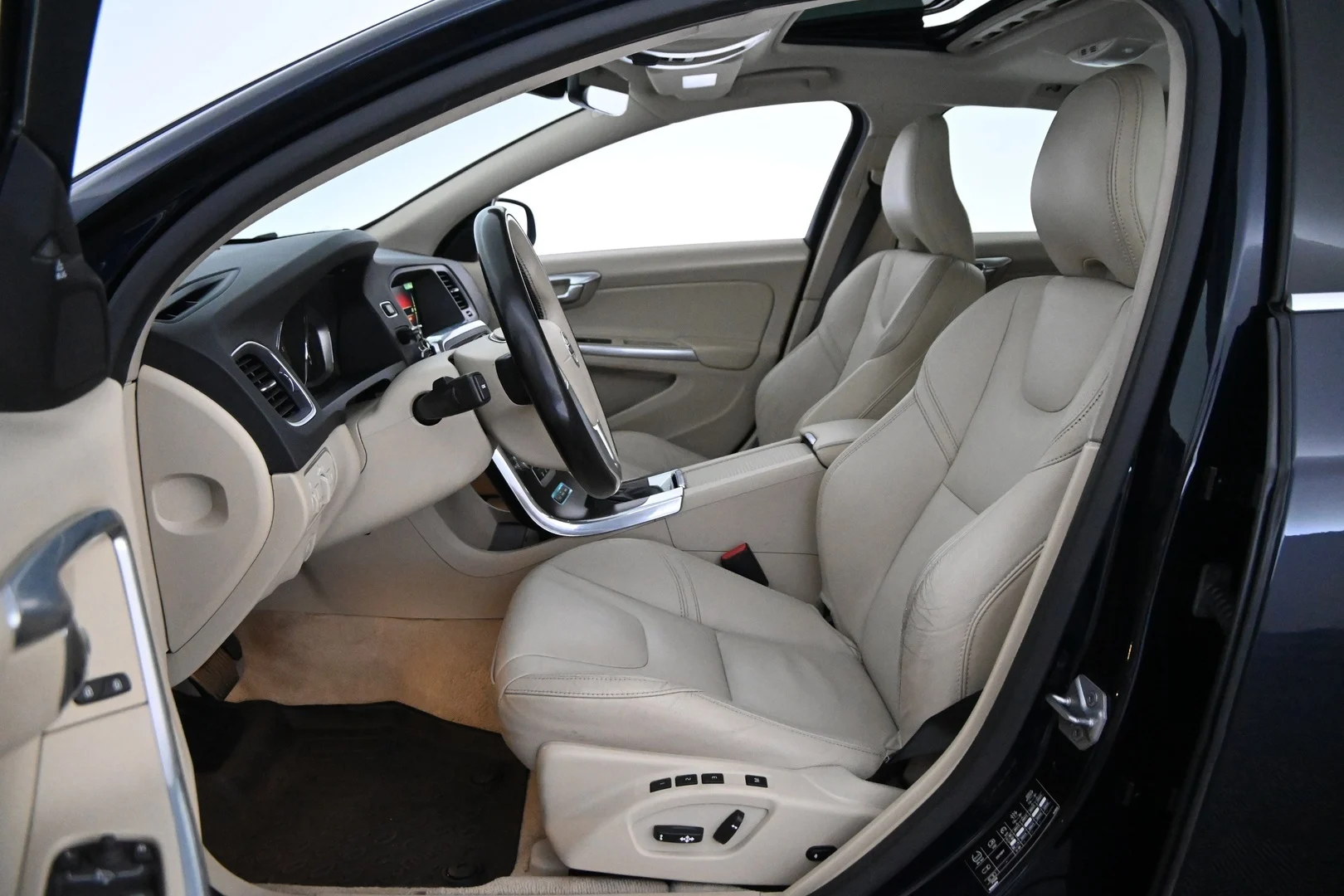 Car Image - 7wqgfSHWiUUaR7gpEcrEqX