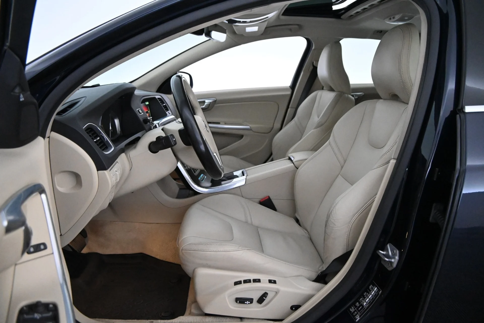 Car Image - 7wqgfSHWiUUaR7gpEcrEqX