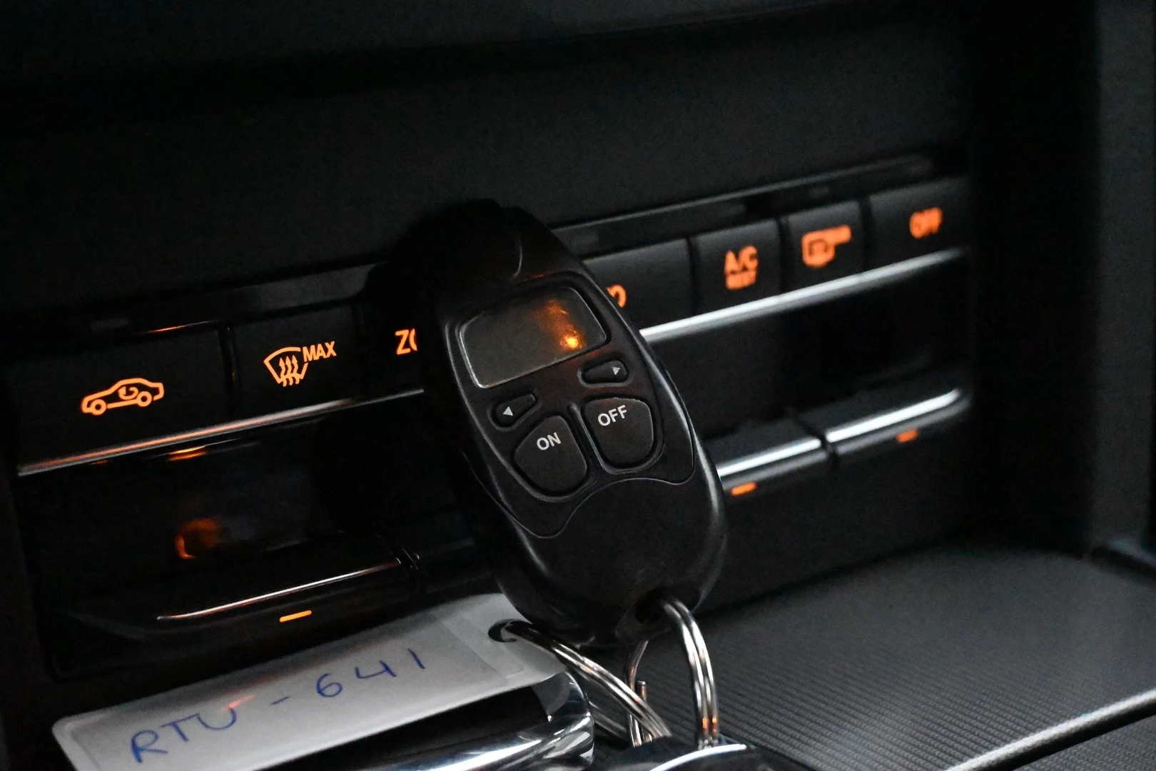 Car Image - 7fiaxOu3z0G1QMSdkim1NO