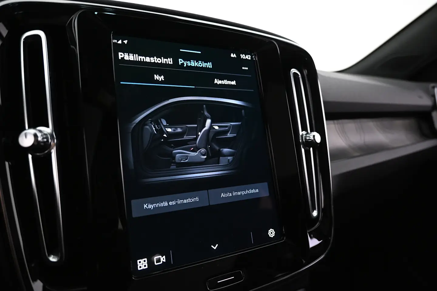 Car Image - 3QUSGtyxDFn3nU3go9embl