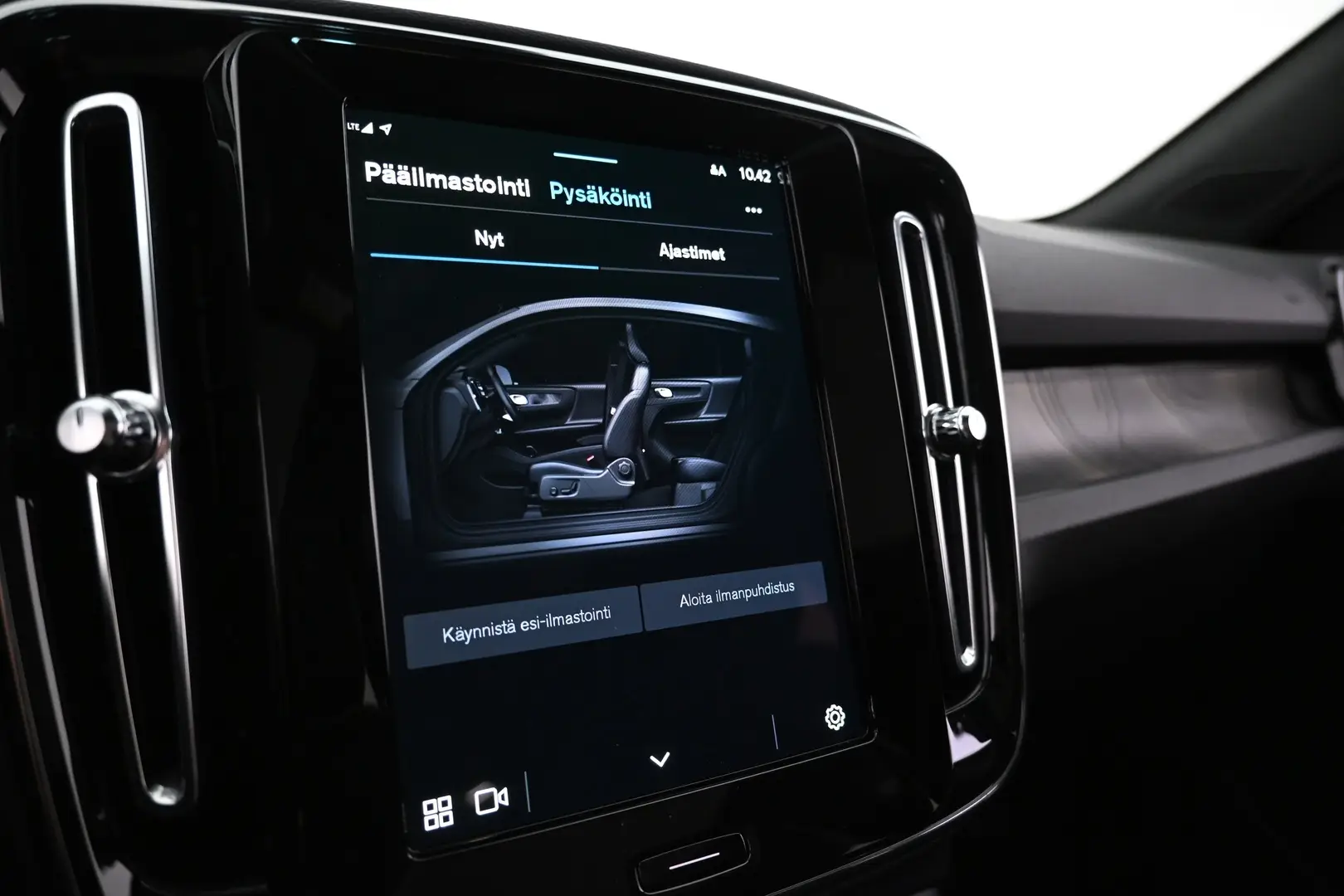 Car Image - 3QUSGtyxDFn3nU3go9embl