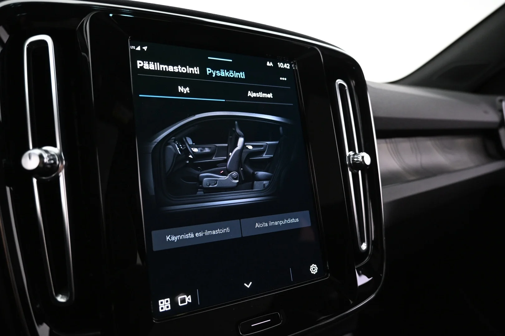 Car Image - 3QUSGtyxDFn3nU3go9embl