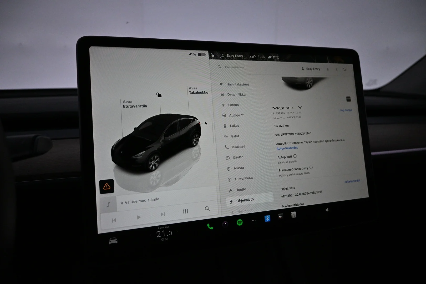 Car Image - 46wBA2KVgO2O7WS9L9qZfk