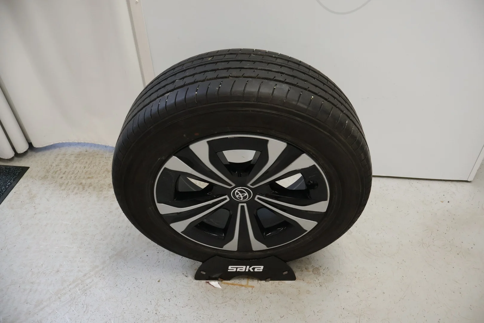 Car Image - 4fxdnUs89MjdpNzg5396HG