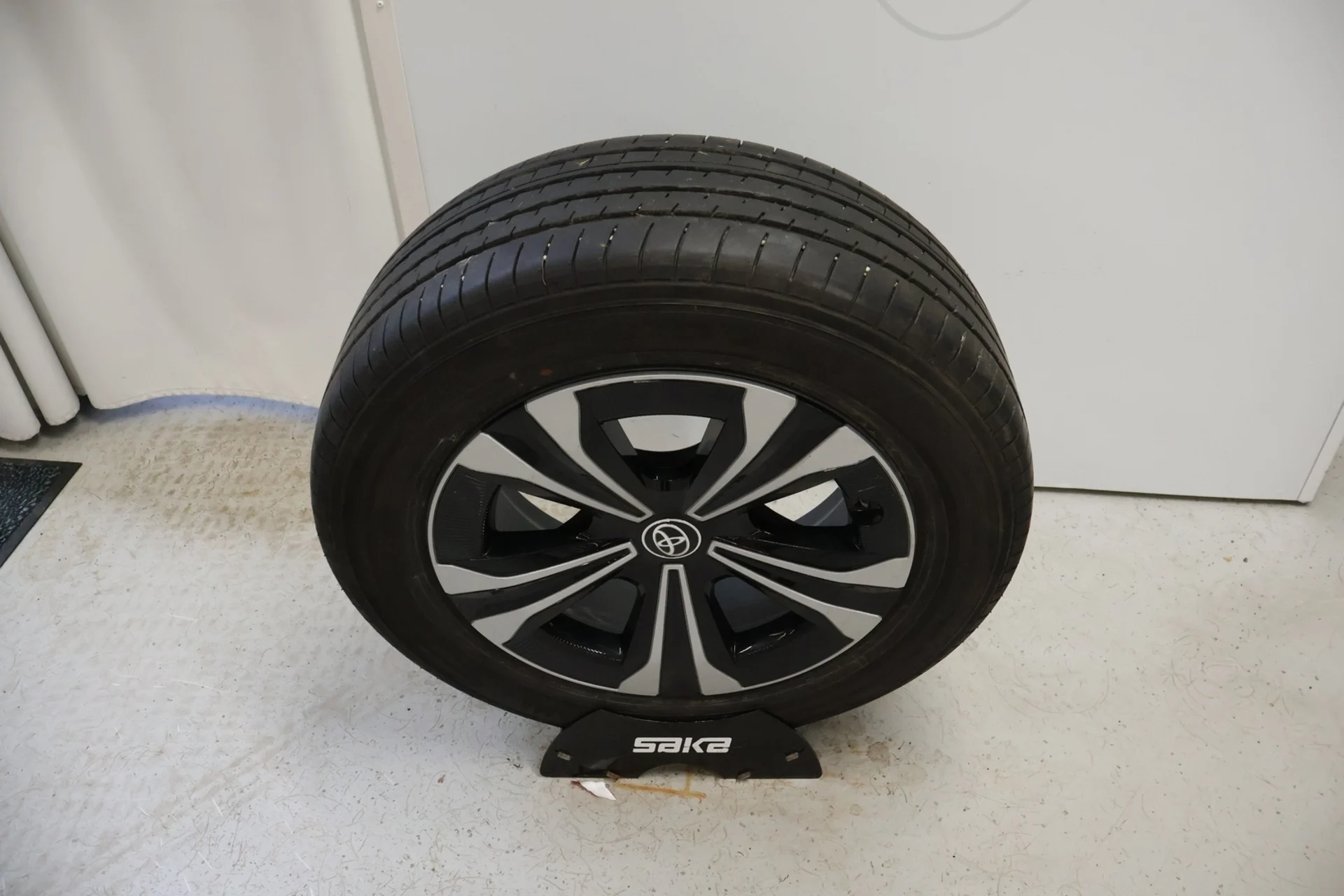 Car Image - 4fxdnUs89MjdpNzg5396HG