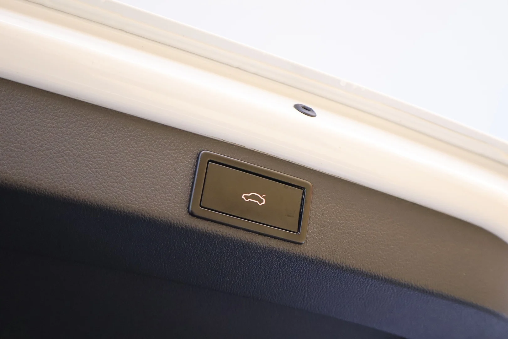 Car Image - 2ThjokNC6LsnFWYYKs5Lrg