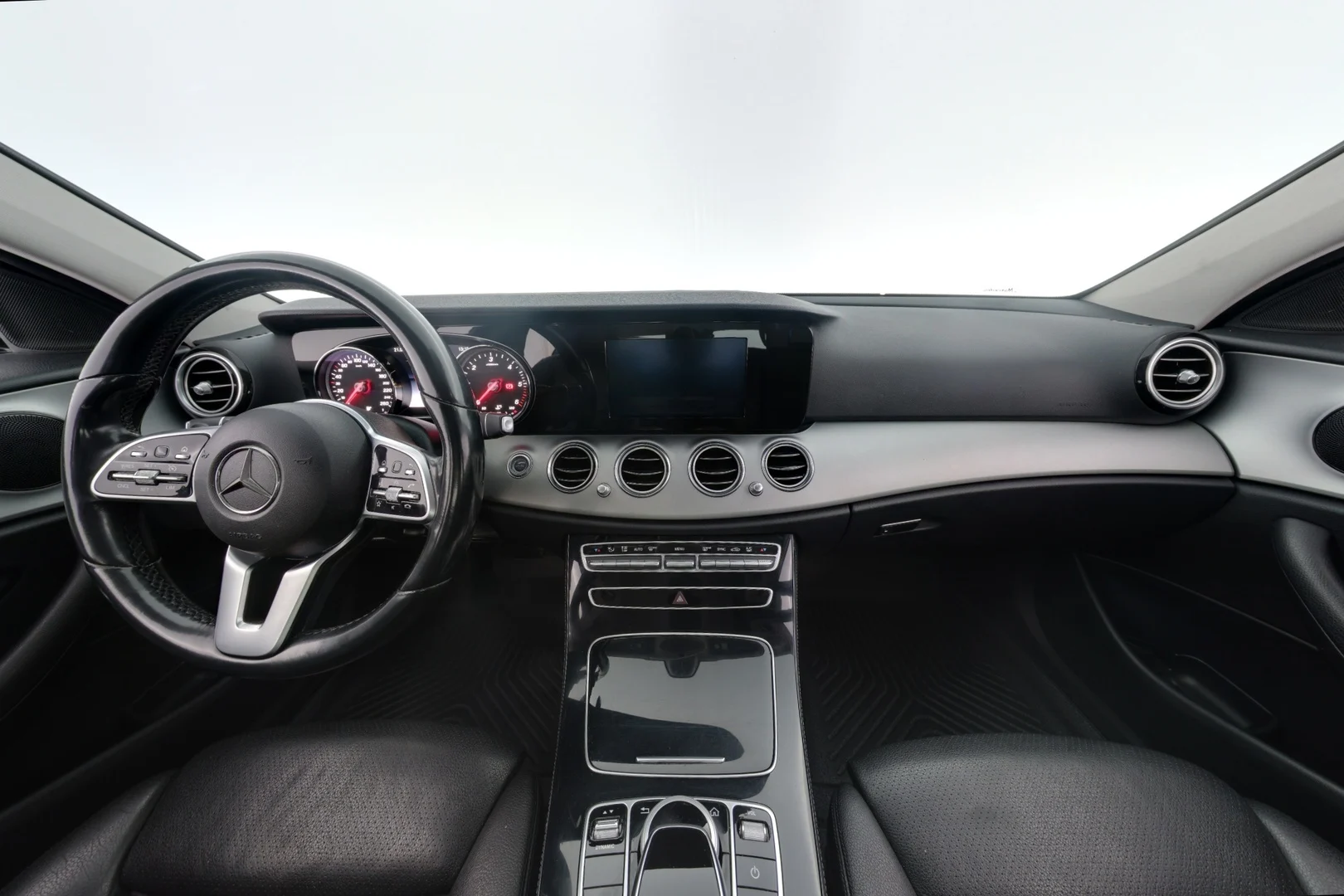 Car Image - 6S7HdpMqQaBxi0x1N3ZODT