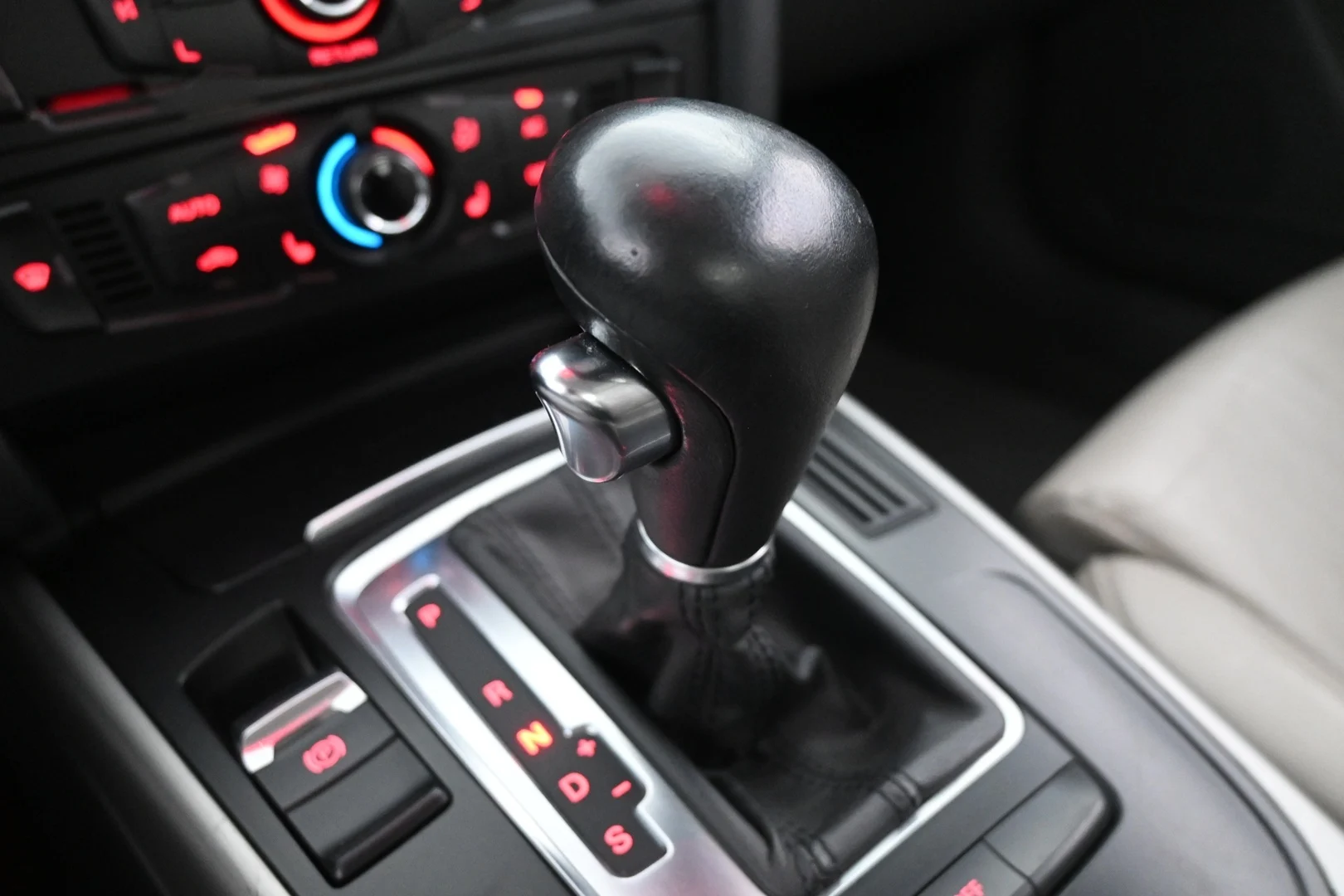 Car Image - 7teiB0NKvJvs0WWgBpYAhM