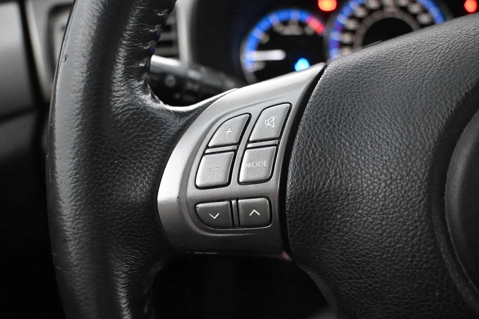 Car Image - Ka4eQhYhxUt00tCb7ZRjV