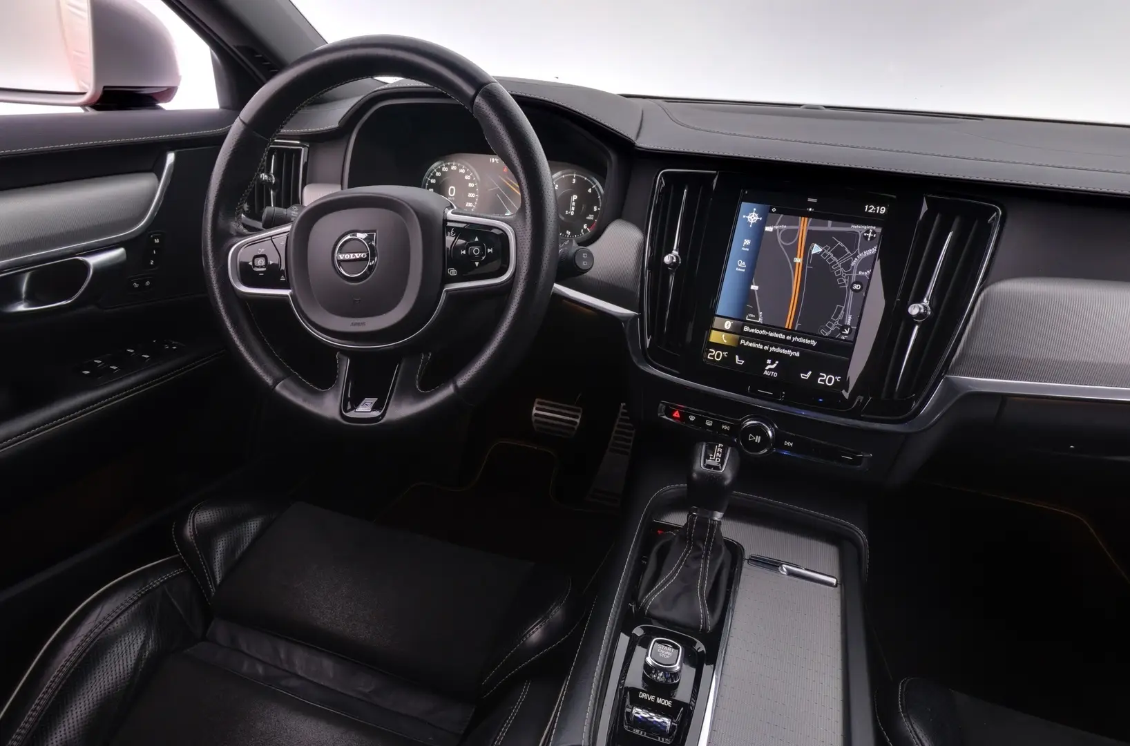 Car Image - 1e9fGs4AKUMRy7C7q8y4tz