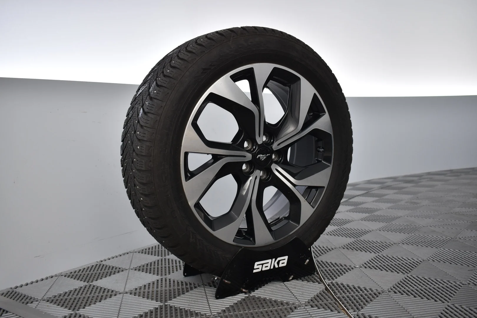 Car Image - 1phjQk5Q2Z4nsRfi5YADt6