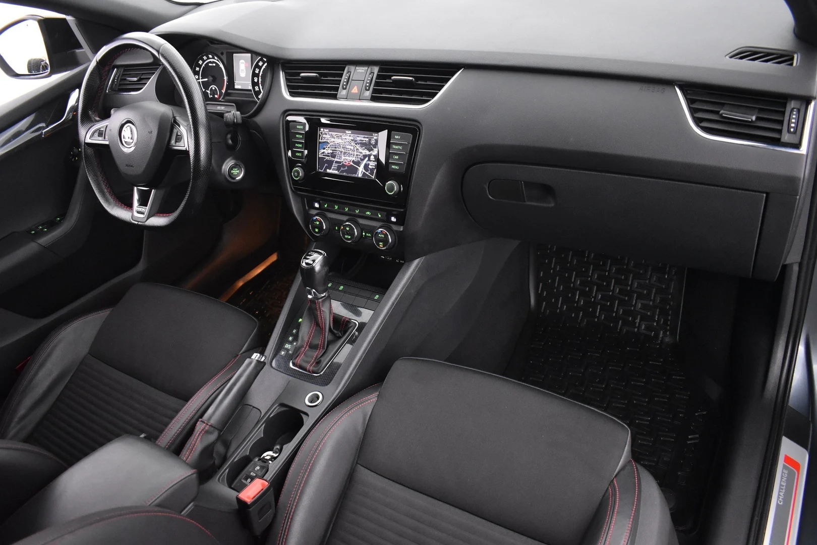 Car Image - Q1Jq1CgJvllS8f19PlcHT