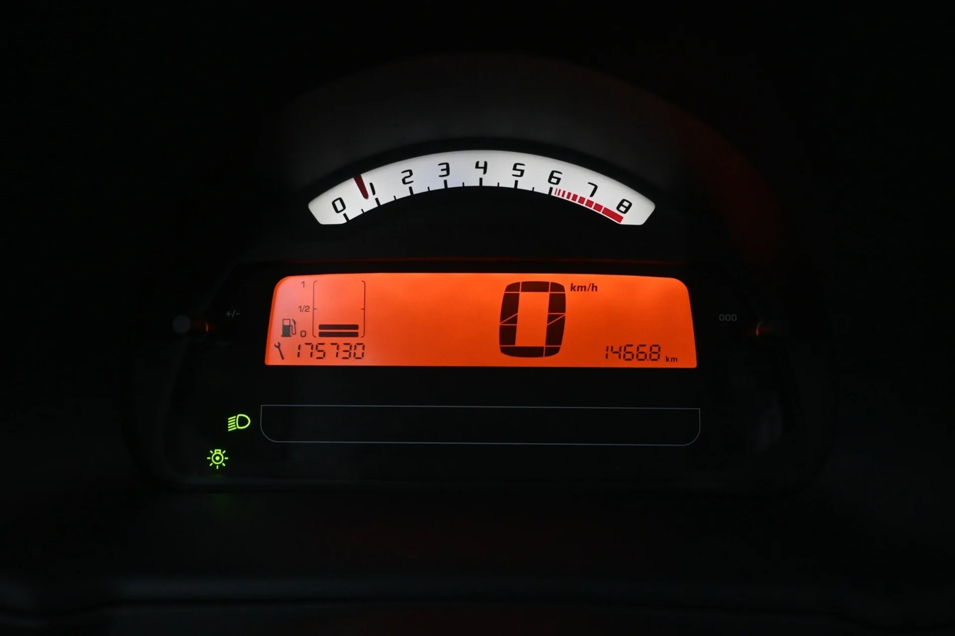 Car Image - 2ik8efcPr0xwsuUyvOhsnS