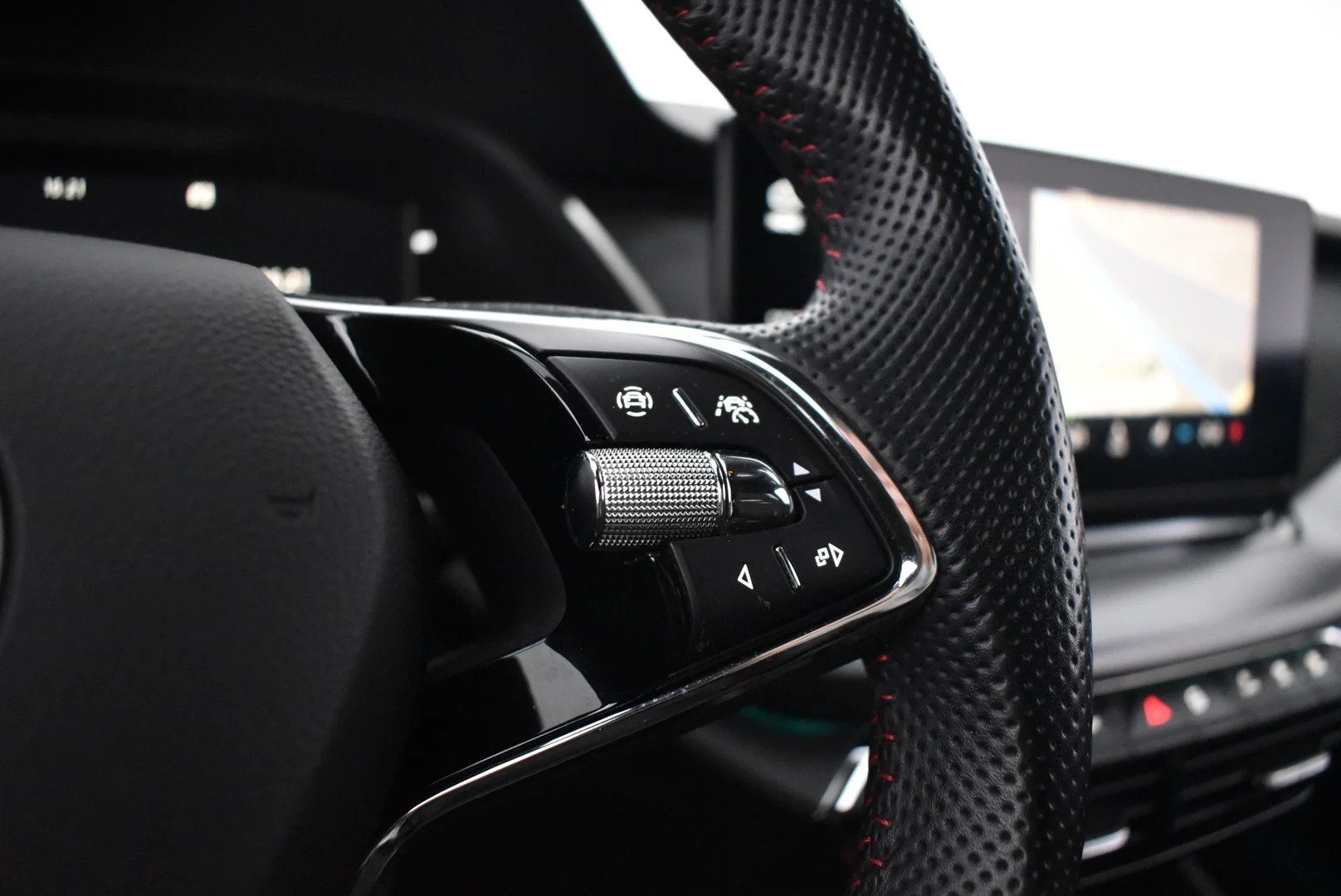 Car Image - 6MXRxYufl2UEOw0RQSQwNv