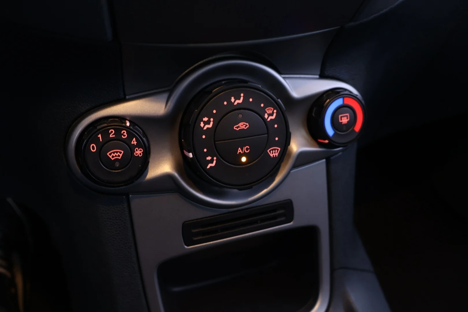 Car Image - vWF8KgI2nVDQDIxZxbVKN