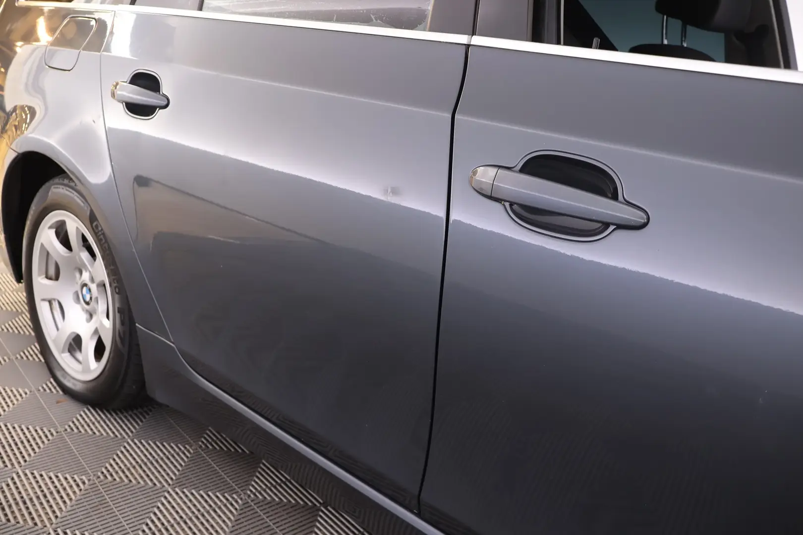 Car Image - 7MqUaeQJRyyNzQOngi8CGb